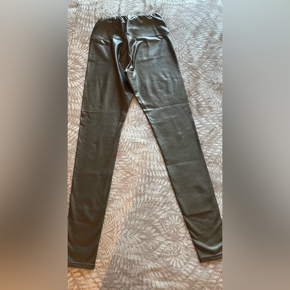 Wilfred Free Gray/Green Faux Leather Leggings - Picture 3 of 10